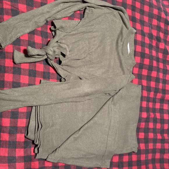 Shirts and other - Picture 3 of 4